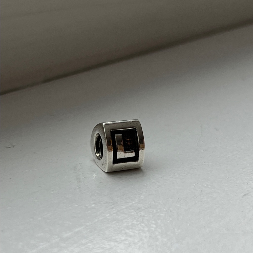 Retired Pandora Sterling Silver Alphabet Charm- Letter L - Picture 2 of 3